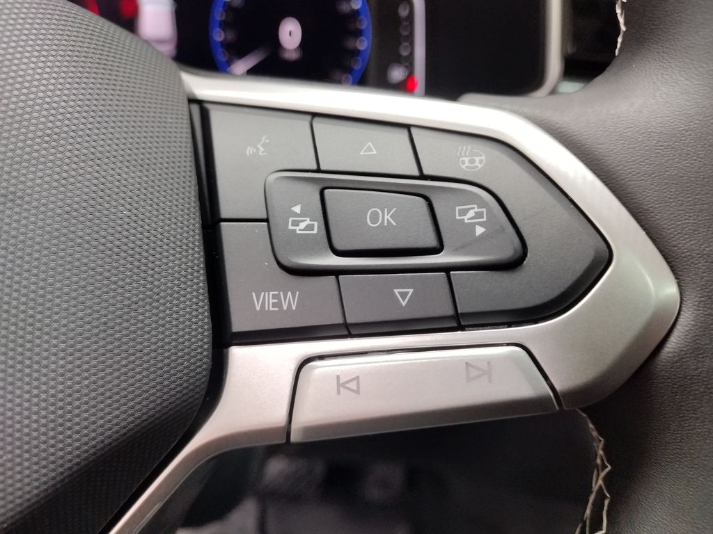 2025 Volkswagen Taos 1.5T SEL