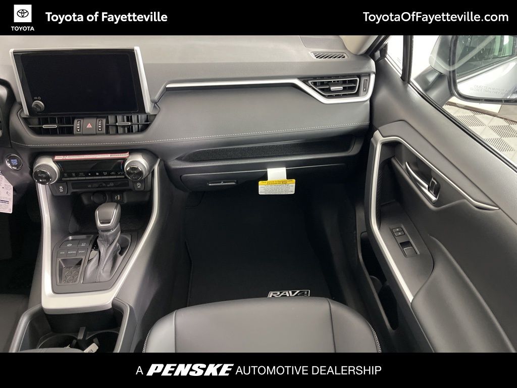 2025 Toyota RAV4 XLE Premium 20