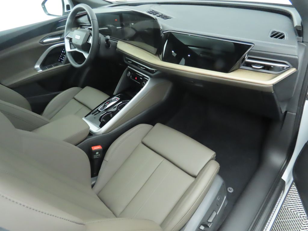 2025 Audi Q5  19