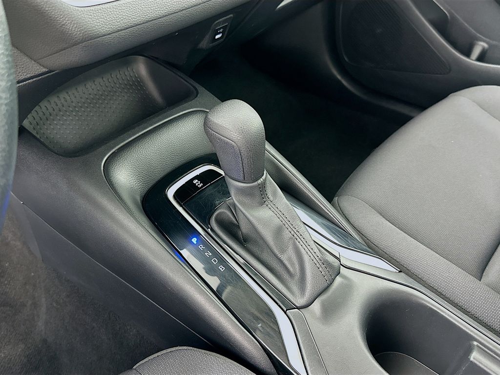 2024 Toyota Corolla LE 16