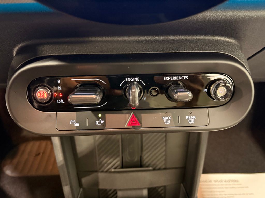 Thumbnail: 2025 MINI Cooper Hardtop - 18