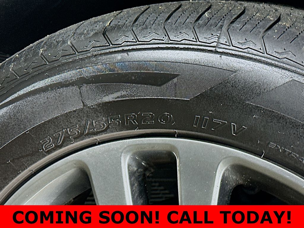 Used 2020 Gray Ford Limited image 33