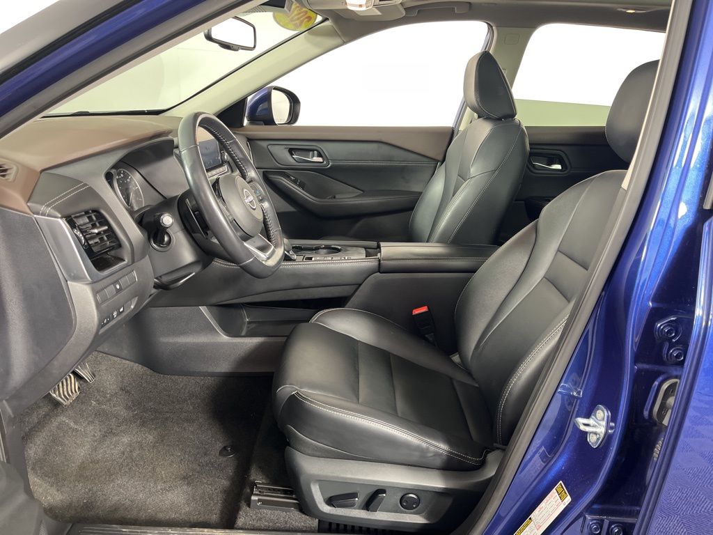 Thumbnail: 2023 Nissan Rogue - 22