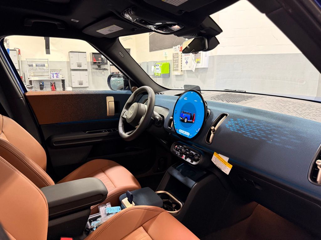 Thumbnail: 2025 MINI Cooper Countryman - 28