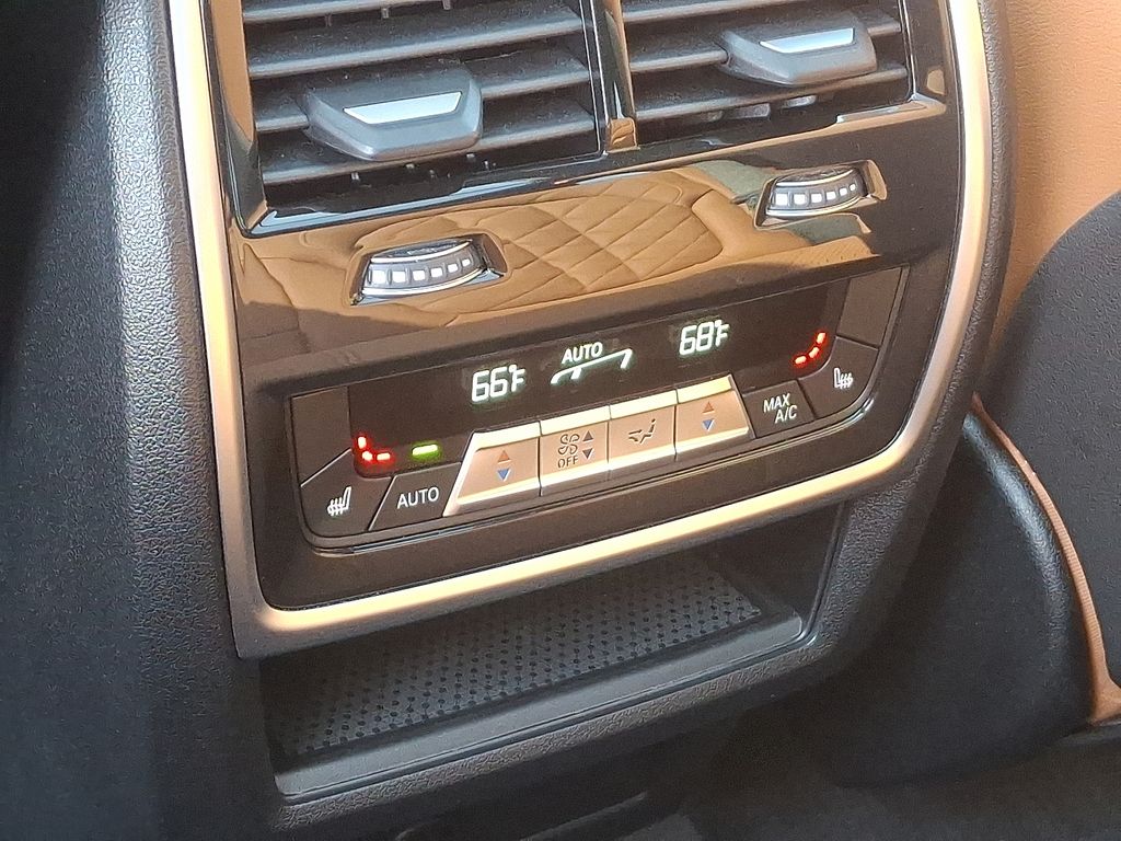 2023 BMW X5 xDrive40i 11
