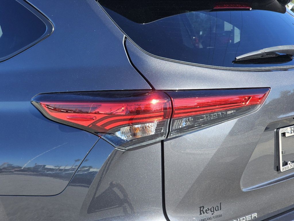 2021 Toyota Highlander XSE 8