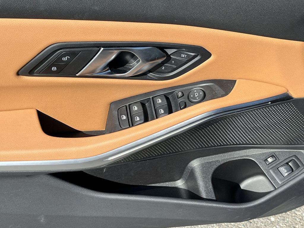Thumbnail: 2024 BMW 3 Series - 13