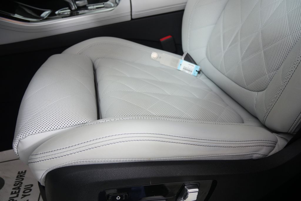 Thumbnail: 2023 BMW X5 - 10