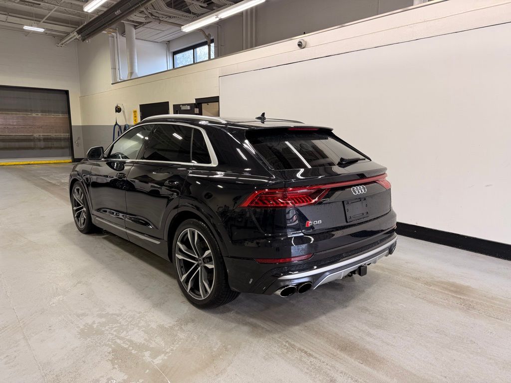 Thumbnail: 2021 Audi SQ8 - 3