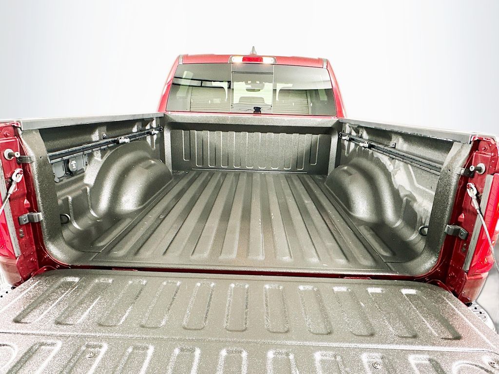 Thumbnail: 2025 RAM 1500 - 25