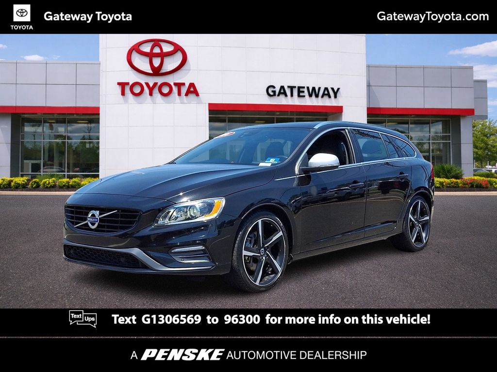 2016 Volvo V60 T6 R-Design -
                  Toms River, NJ