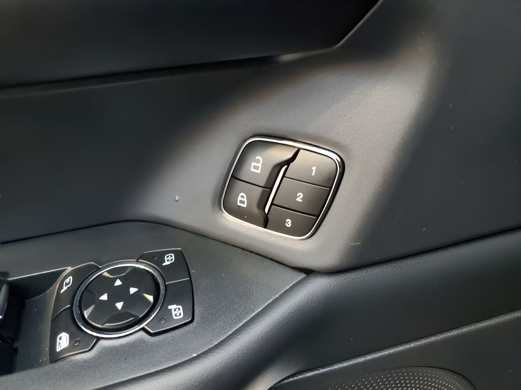 Used Car 2023 Ford Expedition Max  Platinum For Sale Under $60,000 In Austin, Texas