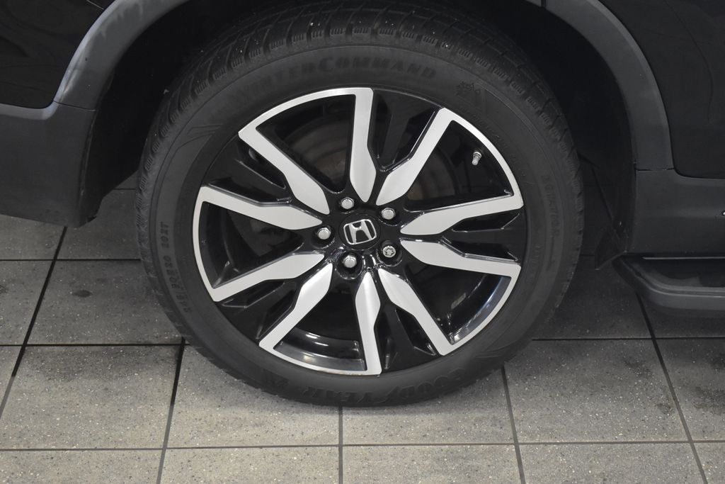 Thumbnail: 2019 Honda Pilot - 12