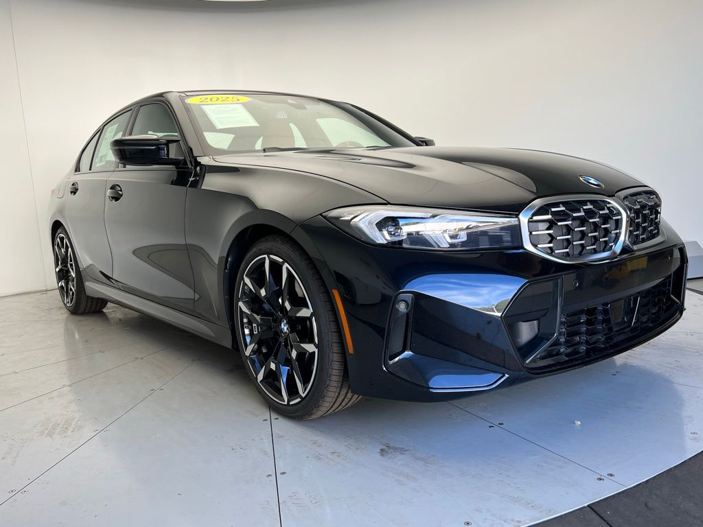 Thumbnail: 2025 BMW 3 Series - 2