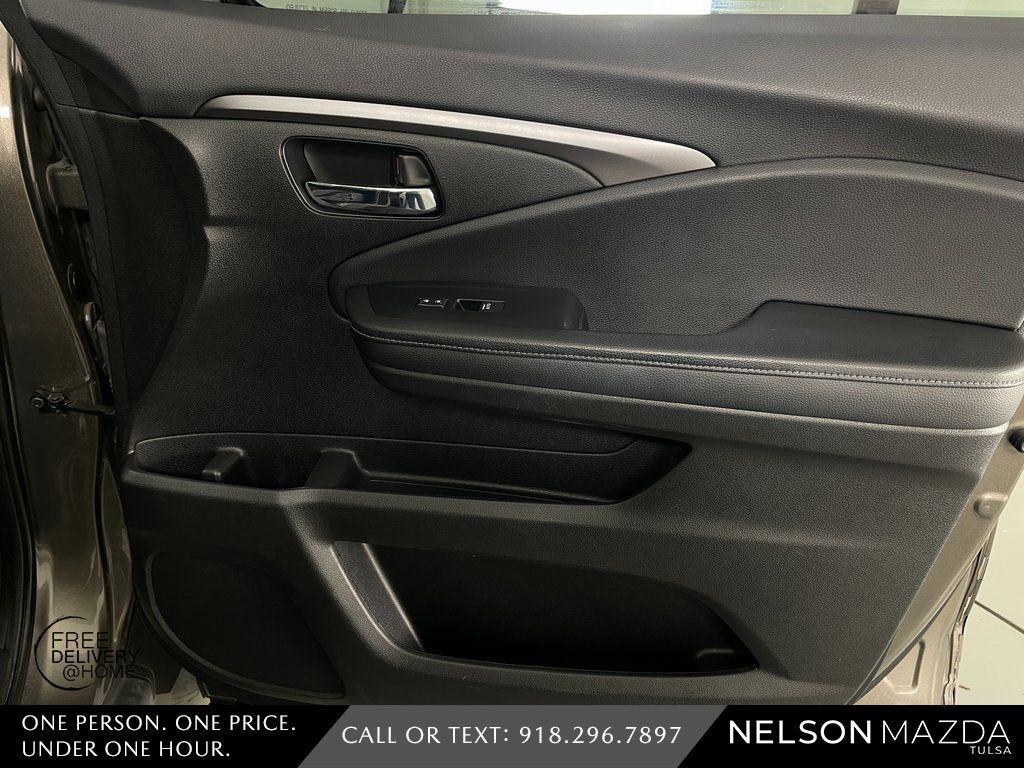 Used 2020 Gray Honda RTL image 42