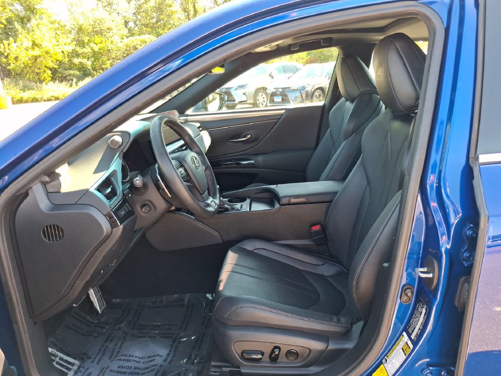 Used 2023 Lexus ES Sedan