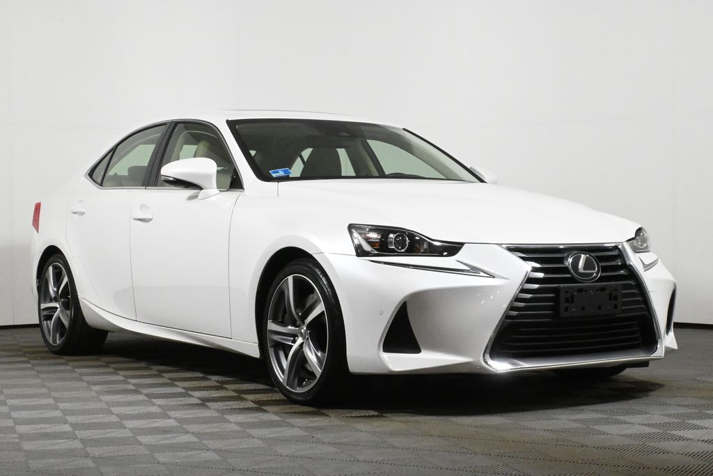 2020 Lexus IS 300 9