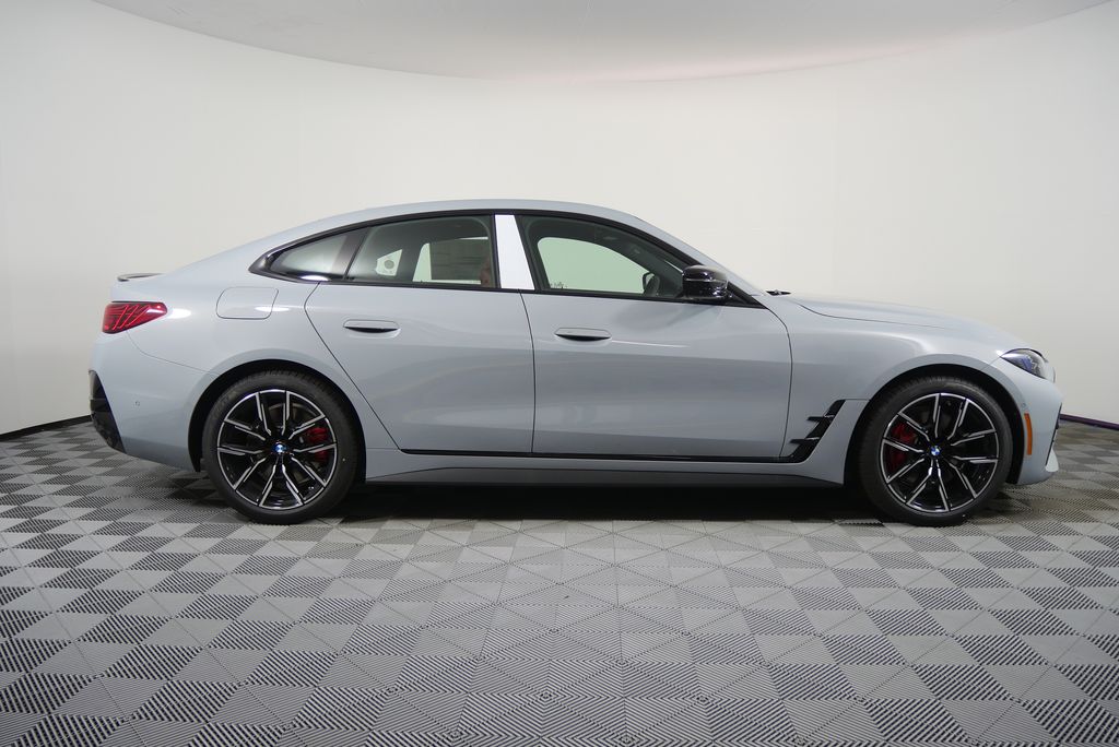Thumbnail: 2026 BMW 4 Series - 2