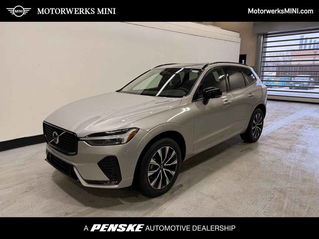 2025 Volvo XC60 B5 Plus Dark Theme AWD