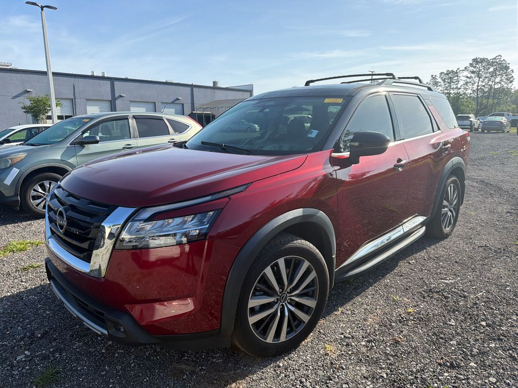 Used 2022 Nissan Pathfinder Platinum 4D Sport Utility