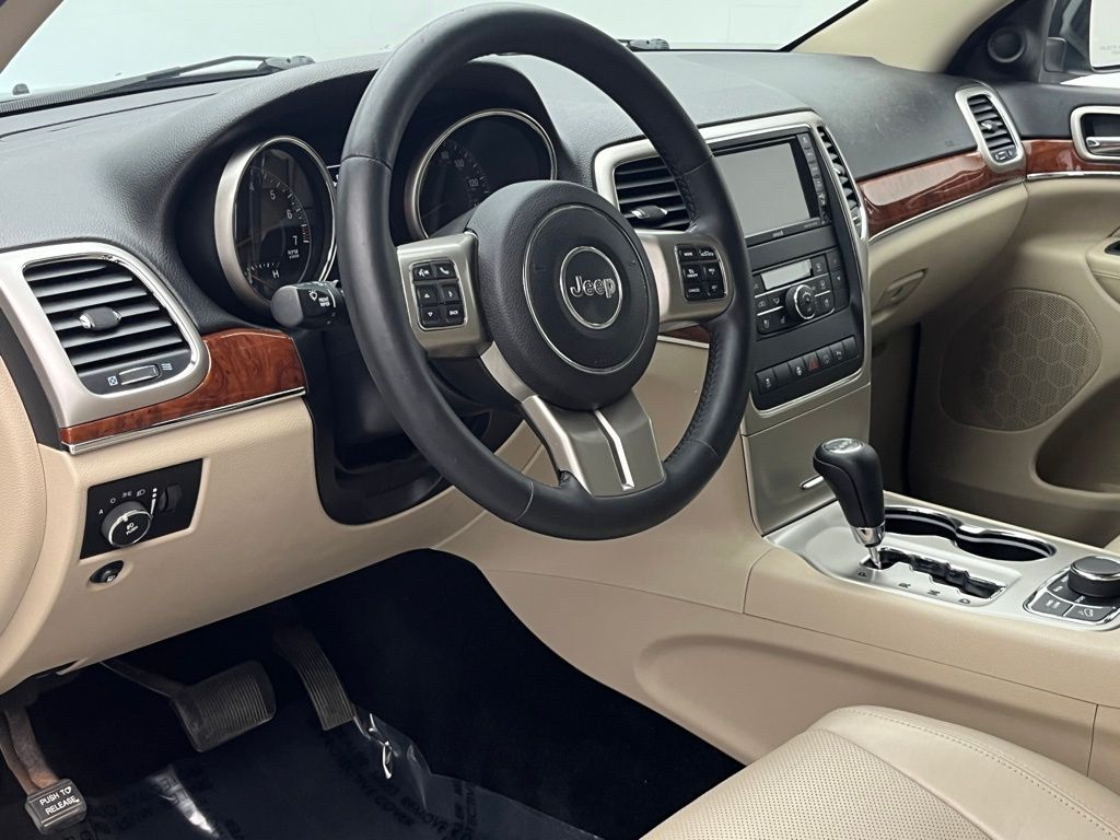 Thumbnail: 2013 Jeep Grand Cherokee - 10