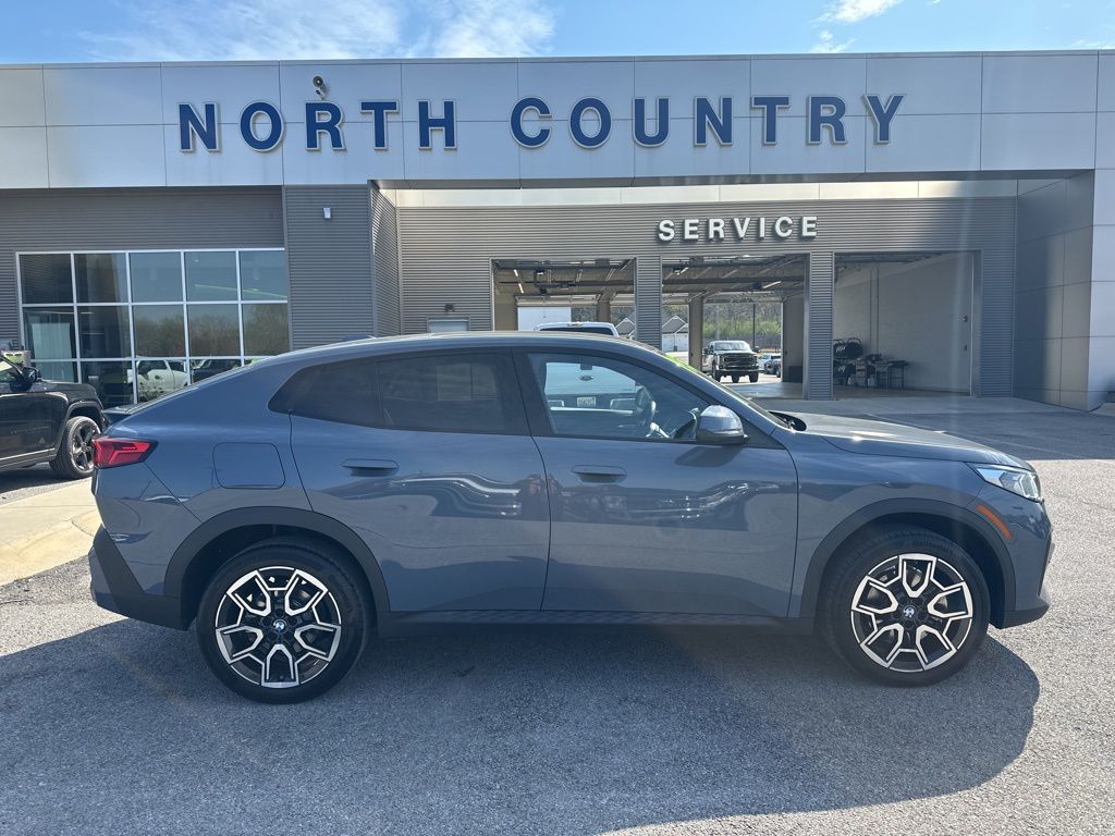 2025 BMW X2 xDrive28i