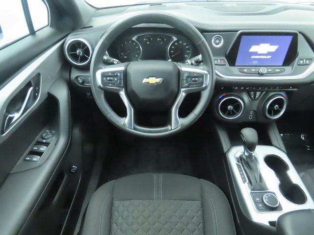 Thumbnail: 2022 Chevrolet Blazer - 10