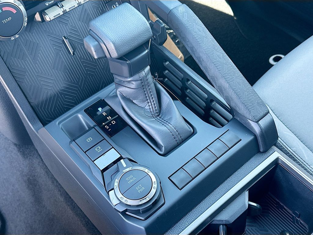 2025 Toyota Tacoma SR5 14