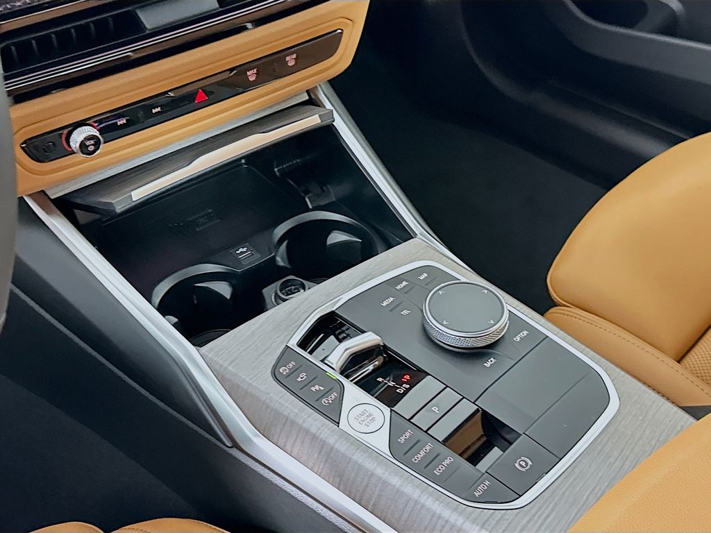 Thumbnail: 2026 BMW 3 Series - 15