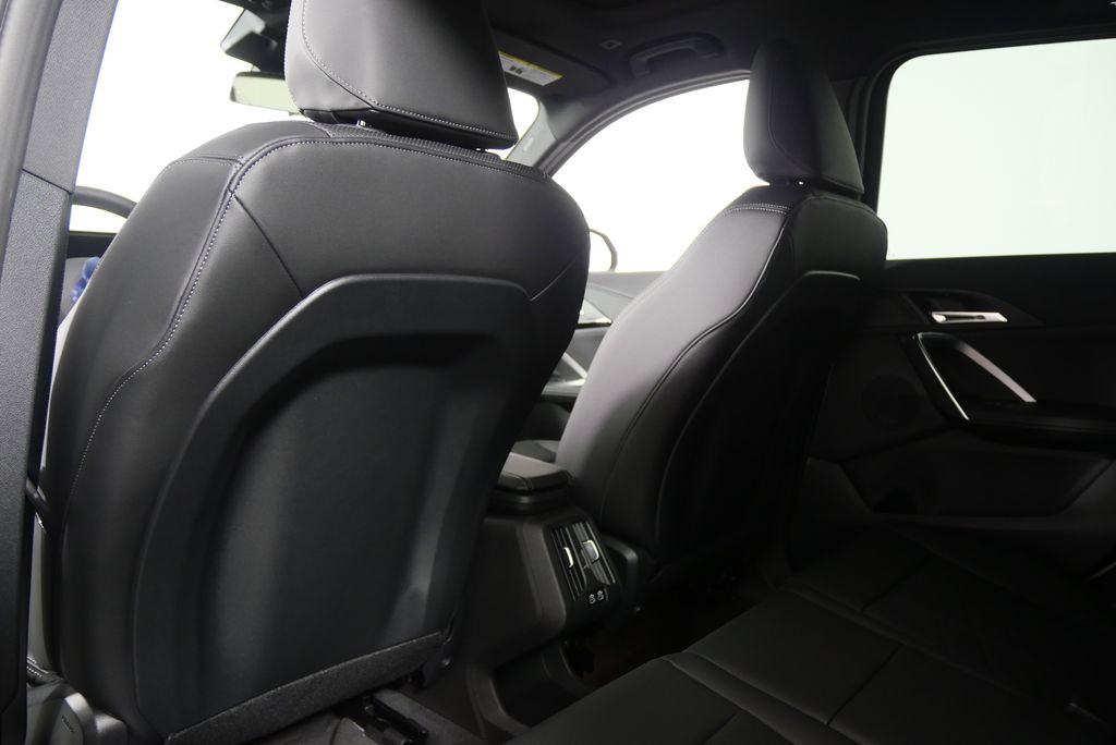 Thumbnail: 2025 BMW X1 - 16