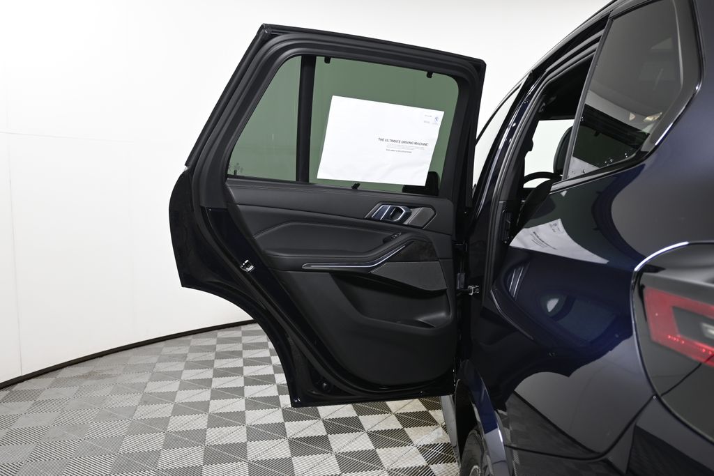 Thumbnail: 2026 BMW X5 - 31