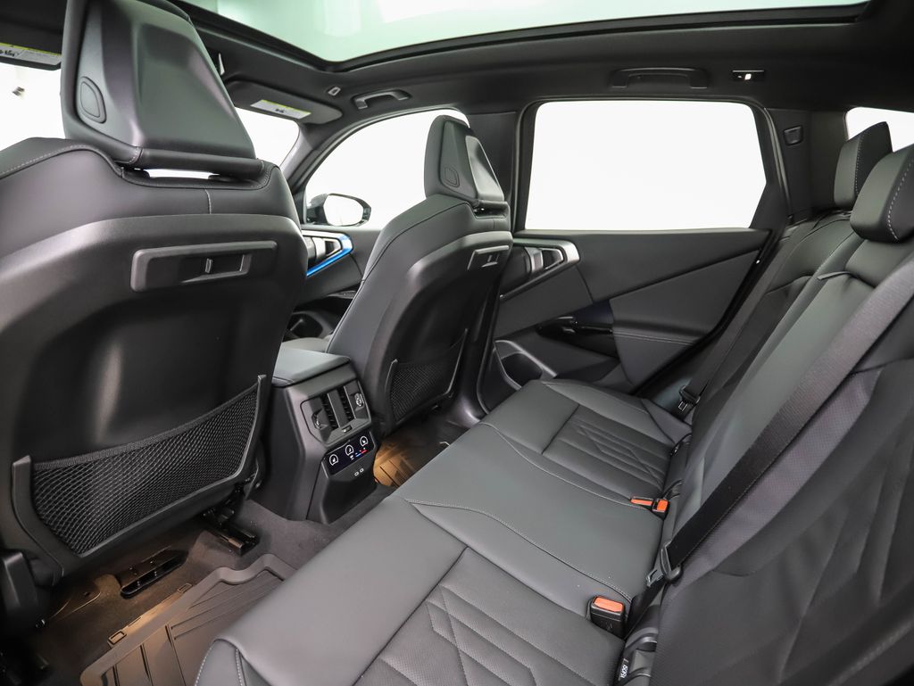 Thumbnail: 2026 BMW X3 - 22