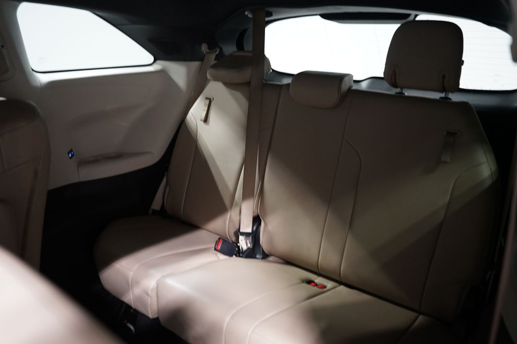 2022 Toyota Sienna XLE 31