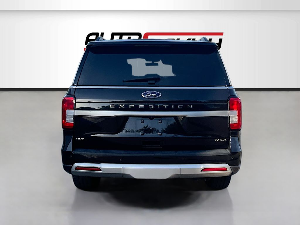 Used 2024 Black Ford XLT image 6