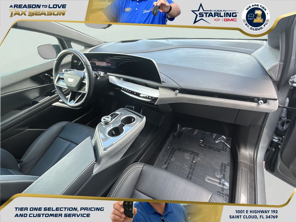 Argent Silver Metallic 2025 Cadillac OPTIQ Sport 2 AWD SUV / Crossover All-Wheel Drive 1-Speed Automatic