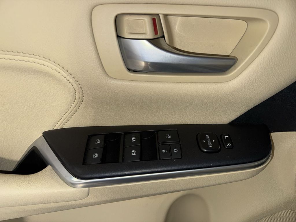 used 2016 Toyota Camry car, priced at $21,934