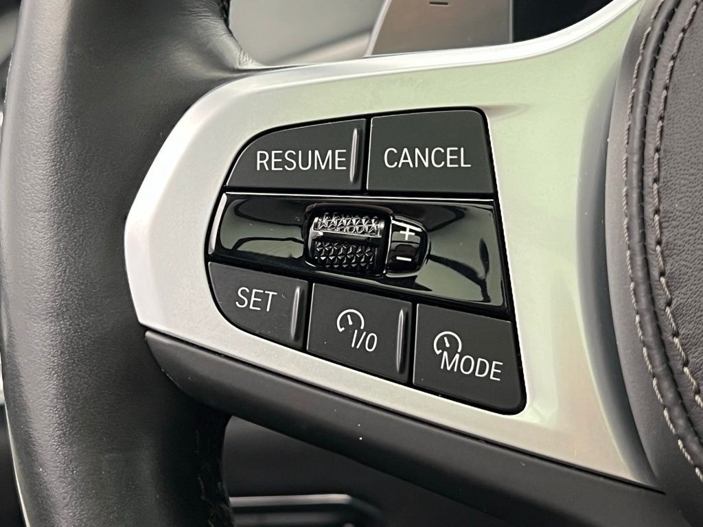 Thumbnail: 2023 BMW X7 - 20