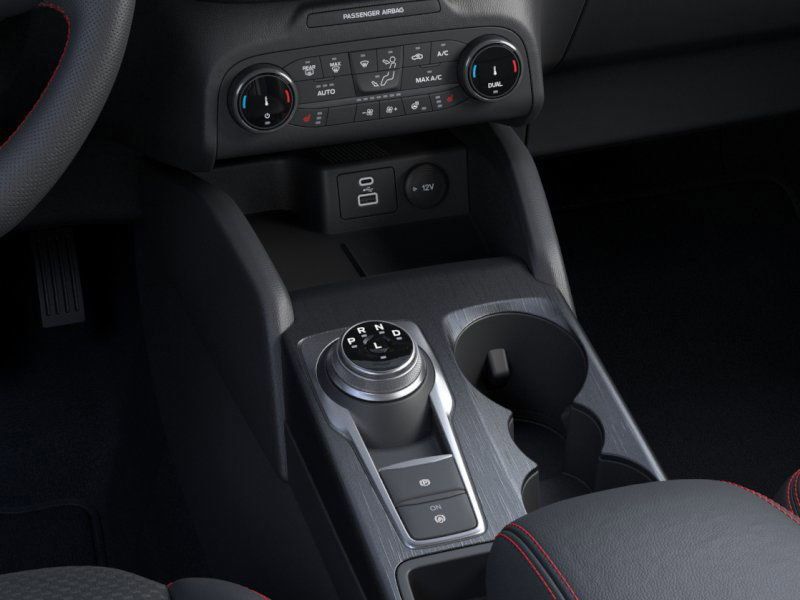 2025 Ford Escape ST-Line photo