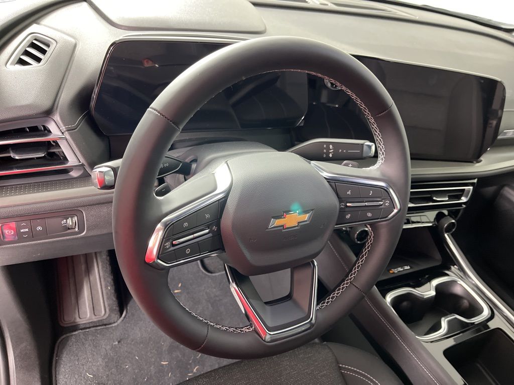 Thumbnail: 2026 Chevrolet Traverse - 27