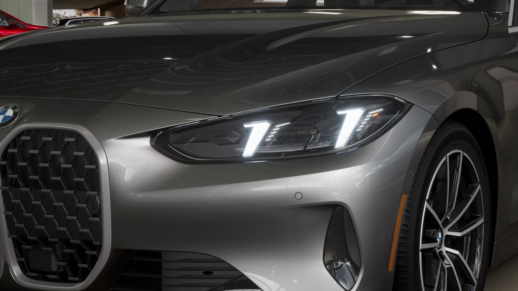 Thumbnail: 2026 BMW 4 Series - 26