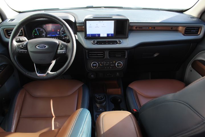 Used Car 2022 Ford Maverick  Lariat For Sale Under $30,000 In Georgetown, Texas