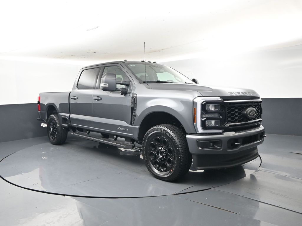 Carbonized Gray Metallic 2026 Ford F-250 Super Duty Pickup Truck Four-Wheel Drive Automatic