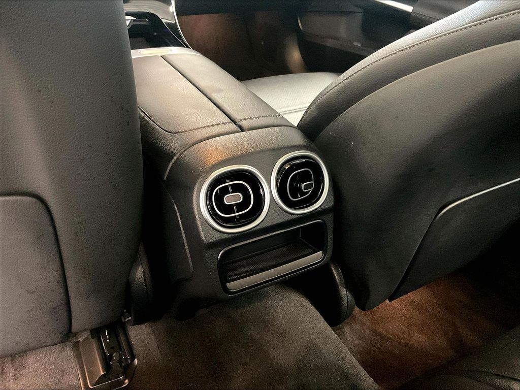 2026 Mercedes-Benz C-Class — photo 28
