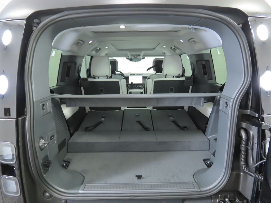 Thumbnail: 2026 Land Rover Defender - 28