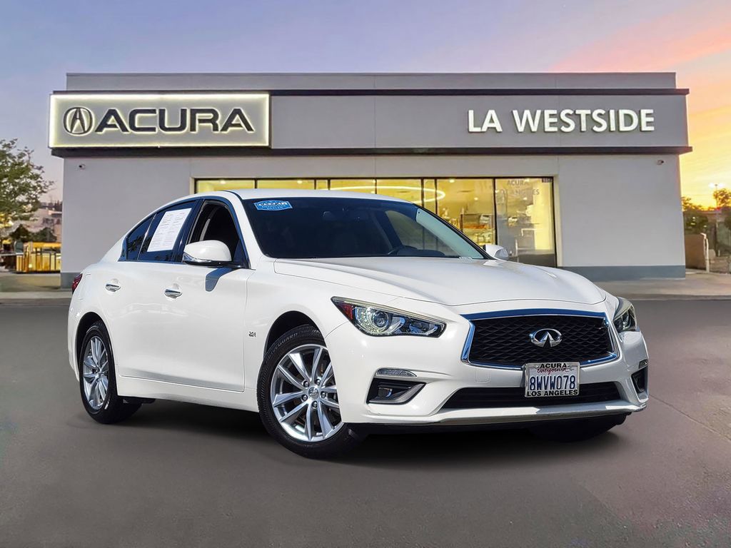 2018 INFINITI Q50 2.0t Pure RWD