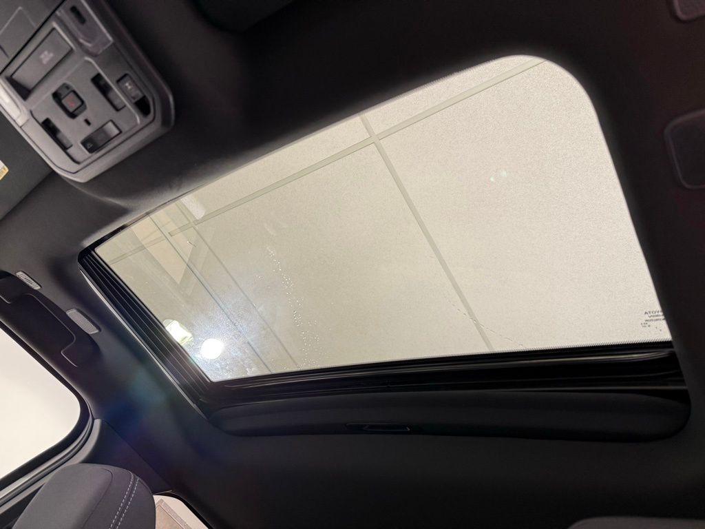 Thumbnail: 2025 Toyota Tacoma - 17