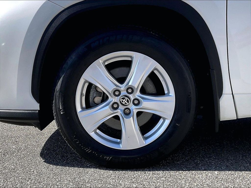 2021 Toyota Highlander — photo 7