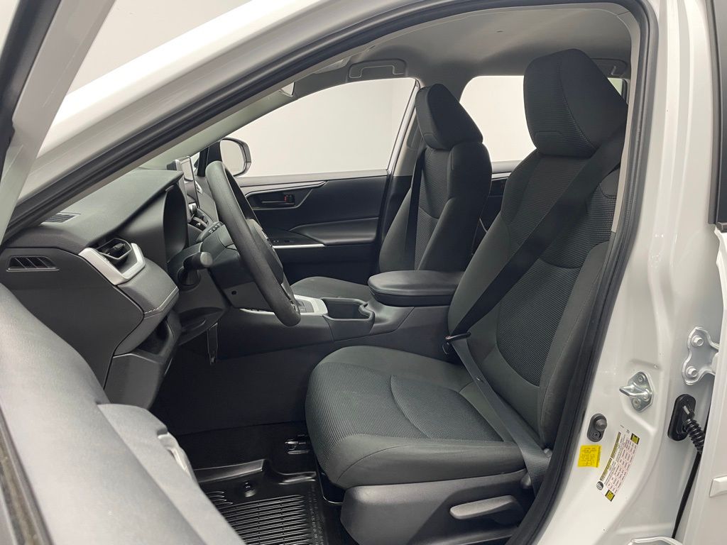 Thumbnail: 2023 Toyota RAV4 - 13