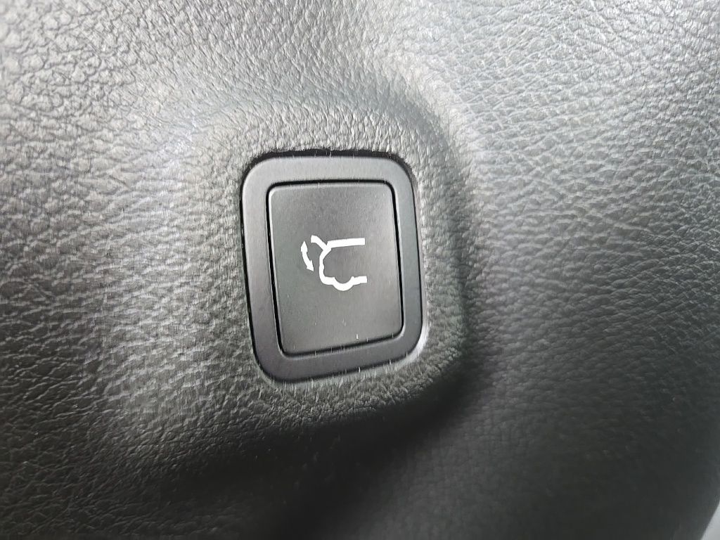 Used 2022 Red Jeep Limited image 52