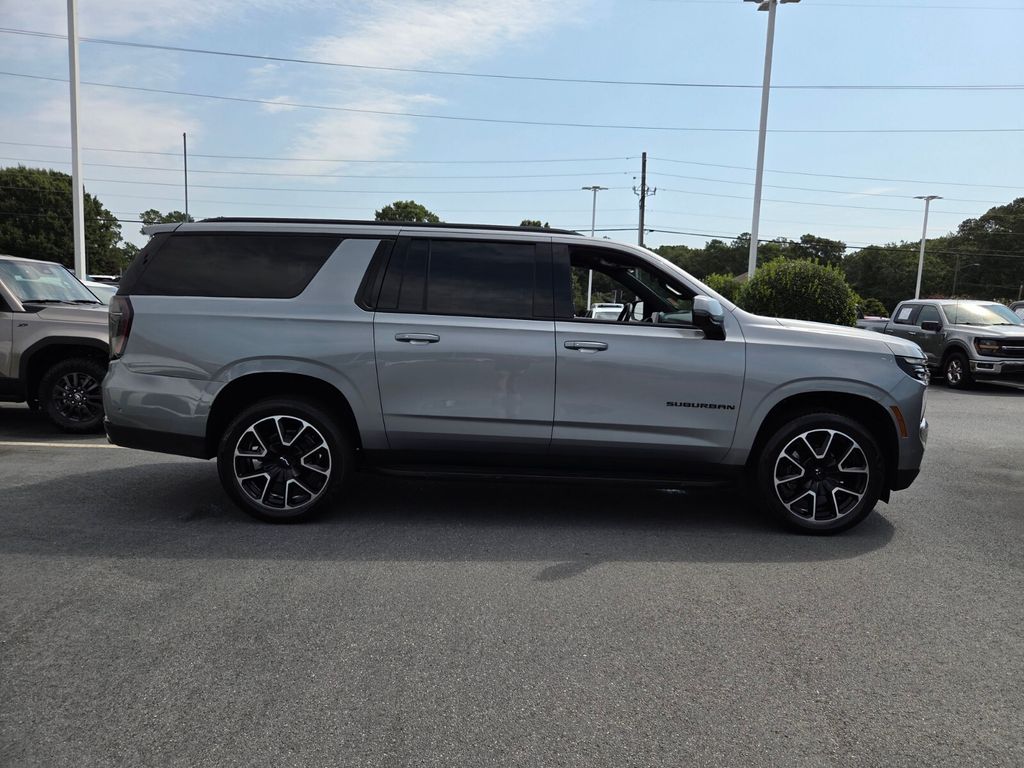 Used 2025 Chevrolet Suburban SUV